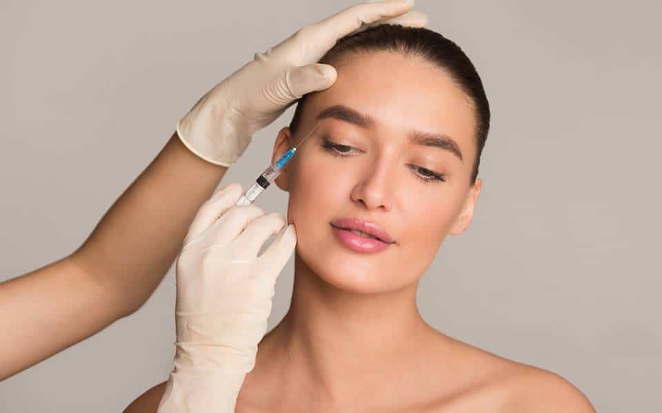 Best Aesthetic Clinics in Dubai for Dermal Fillers: Where to Get Youthful Skin